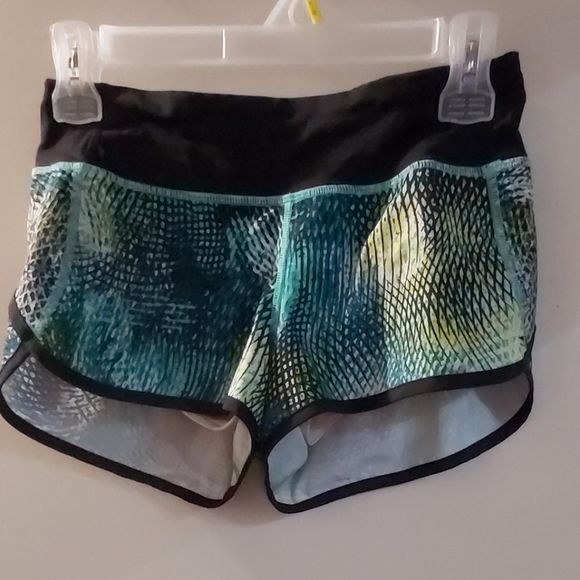 SOLDLululemon speed shorts - Picture 3 of 4